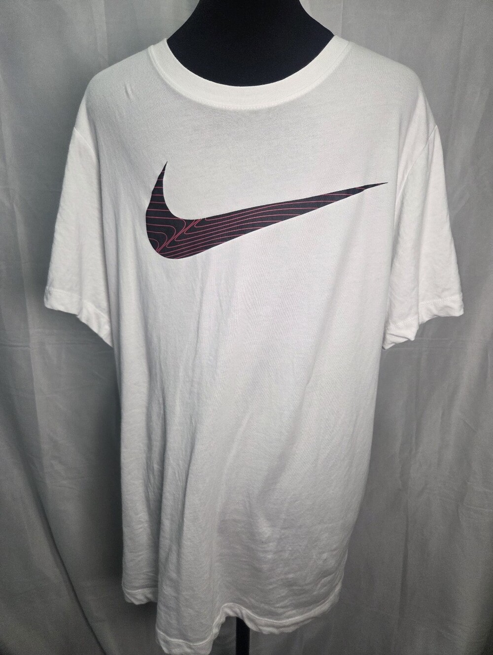 Nike White Short-Sleeve Tee with Black and Maroon Swoosh